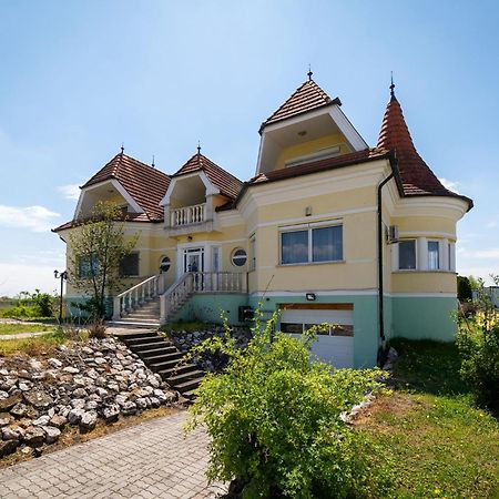Elite Boutique Villa Oerkeny Orkeny Luaran gambar